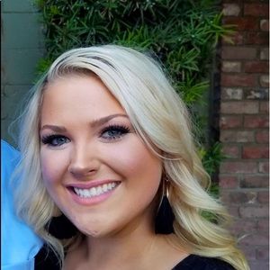 Meet your Posher, Nikki